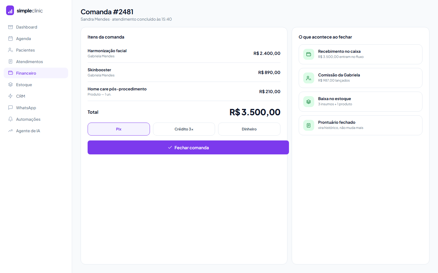 Tela de comanda do Simple Clinic com os procedimentos do atendimento e o fechamento